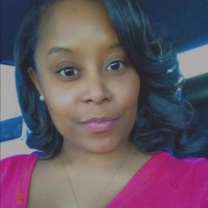 Meet your Posher, Candace